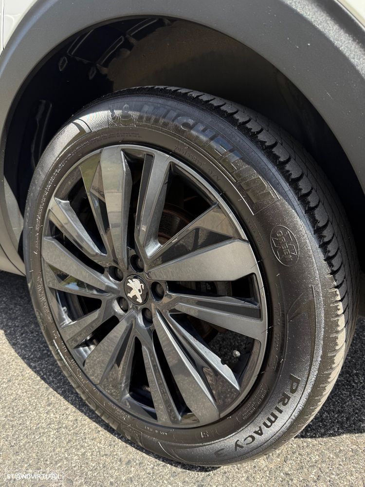 Peugeot 5008 1.5 BlueHDi GT Pack EAT8 - 16