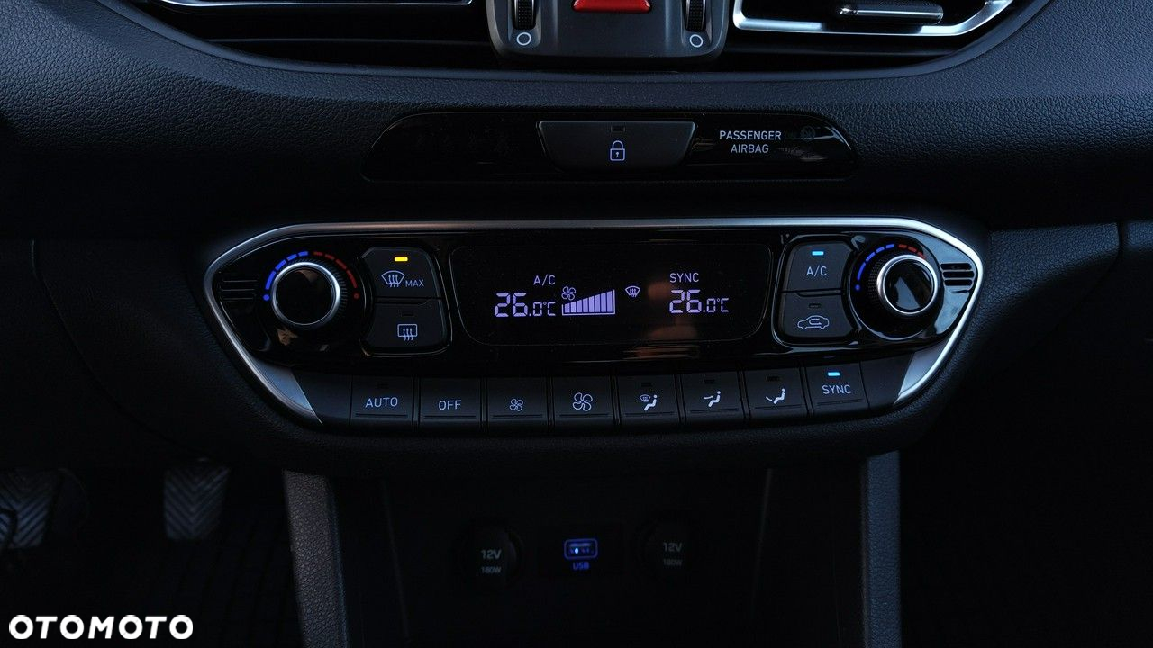 Hyundai i30 - 21