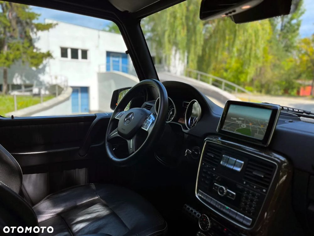 Mercedes-Benz Klasa G 63 AMG AMG SPEEDSHIFT 7G-TRONIC - 38