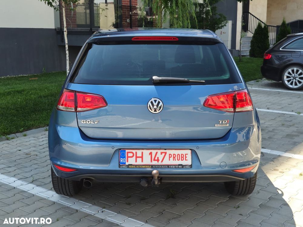 Volkswagen Golf 1.6 TDI BlueMotion Technology DSG Comfortline - 4