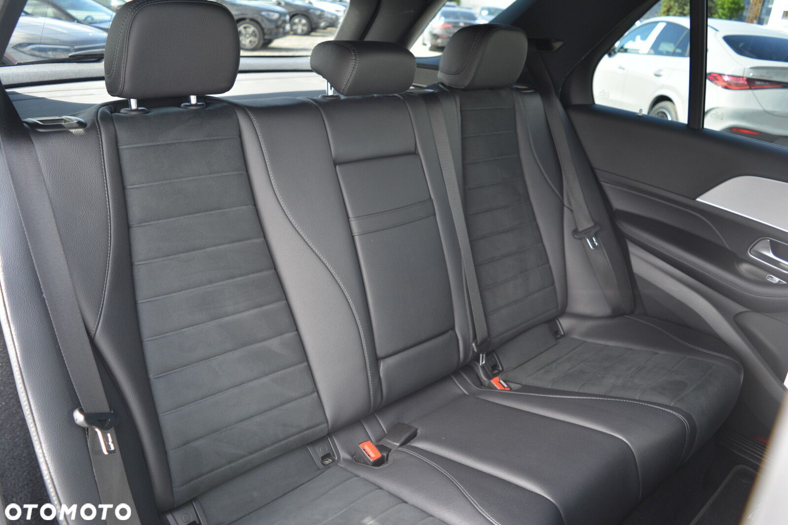 Mercedes-Benz GLE 300 d 4-Matic - 30