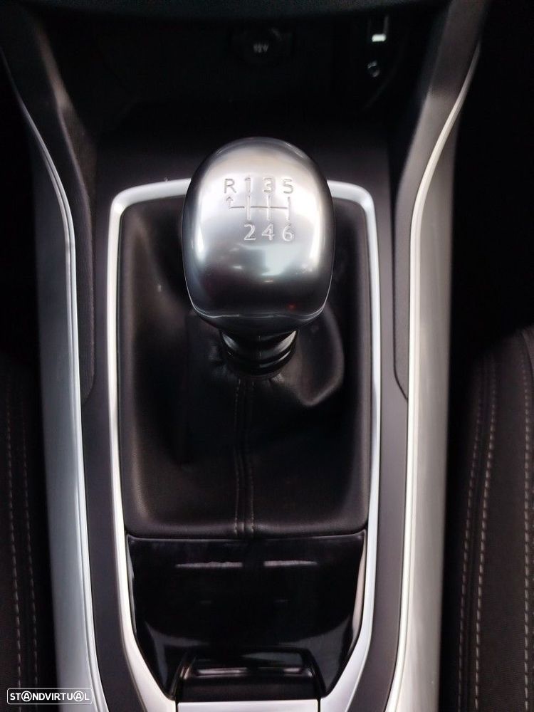 Peugeot 308 SW 1.2 PureTech Allure J17 - 5