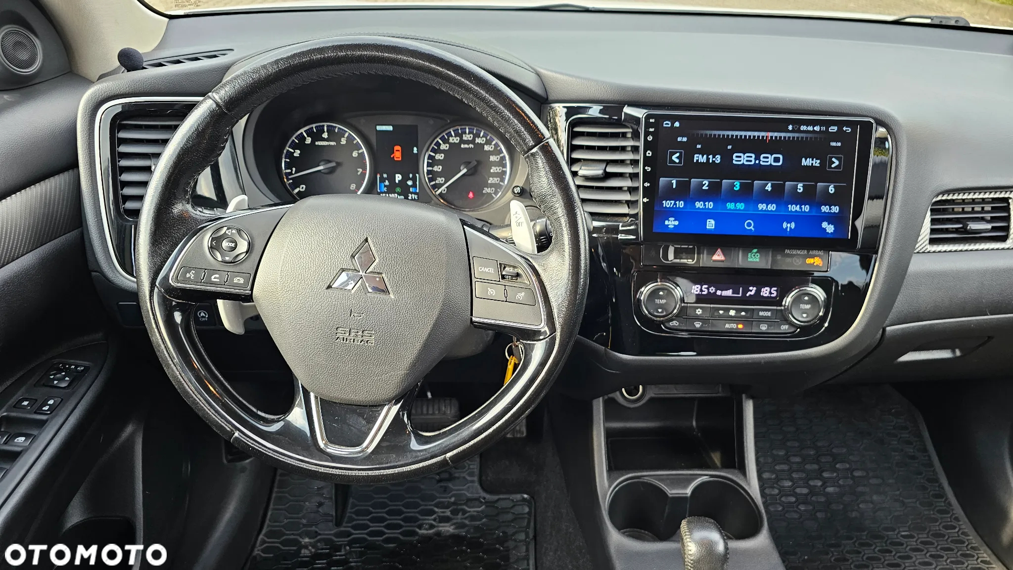 Mitsubishi Outlander 2.0 Instyle Navi 4WD CVT - 26