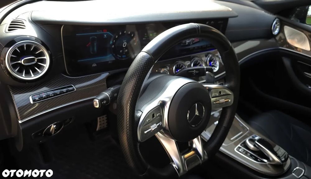 Mercedes-Benz CLS - 21