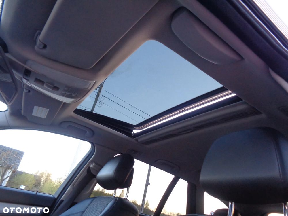 Mercedes-Benz Klasa C 200 (BlueEFFICIENCY) 7G-TRONIC Avantgarde - 9