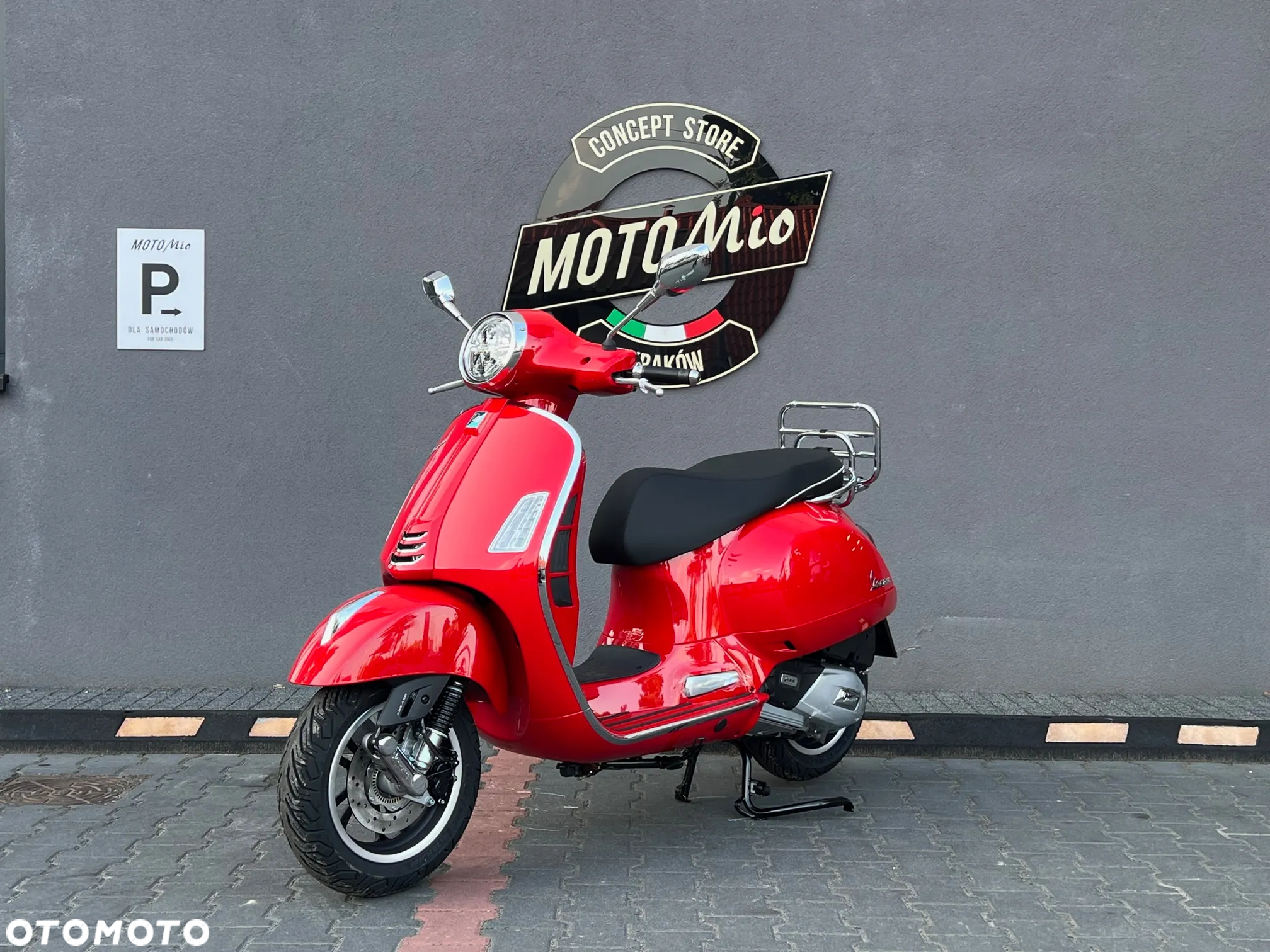 Vespa GTS - 8