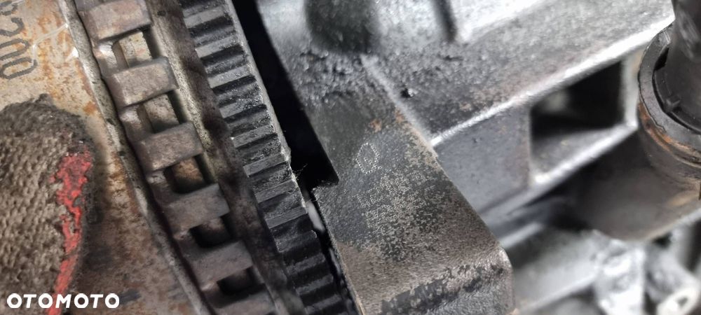 SILNIK KOMPLETNY RENAULT SCENIC II  F9Q - 5