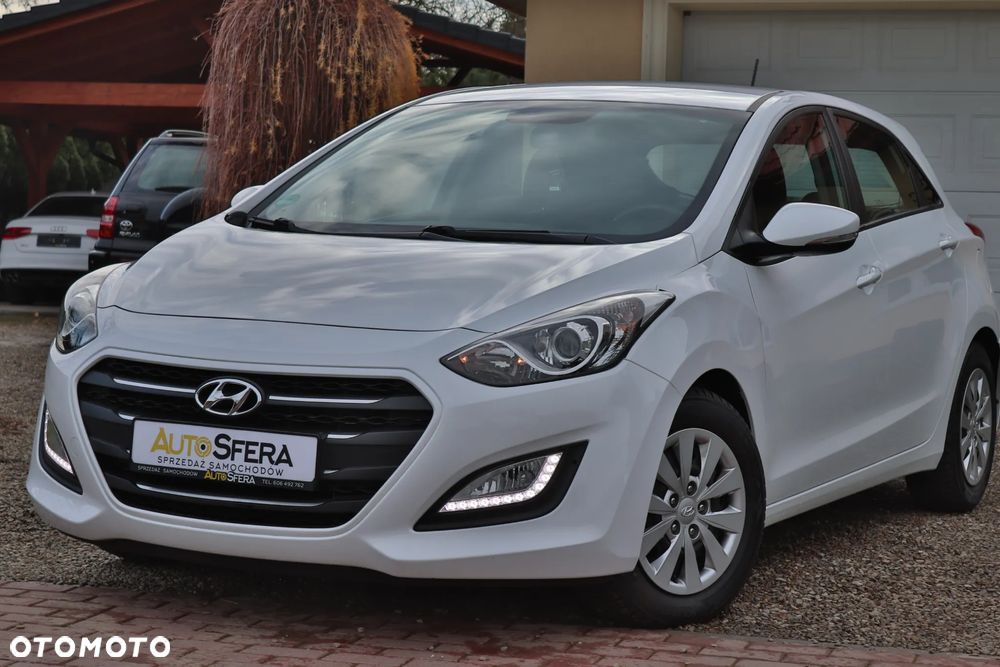 Hyundai i30 blue 1.4 Trend - 4