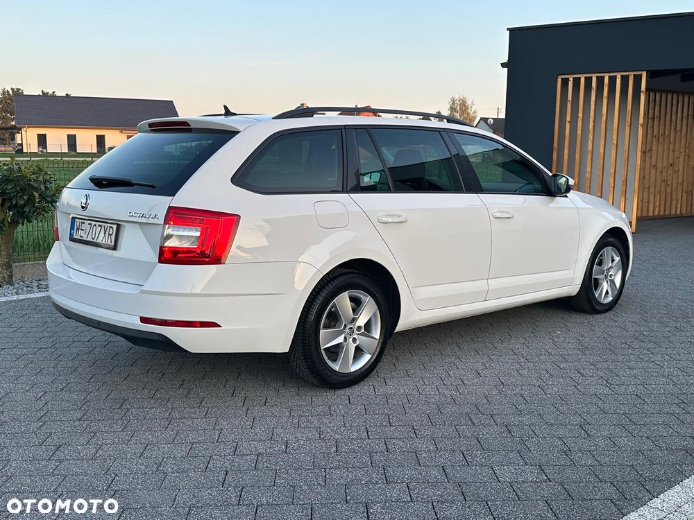 Skoda Octavia 1.6 TDI Ambition - 11