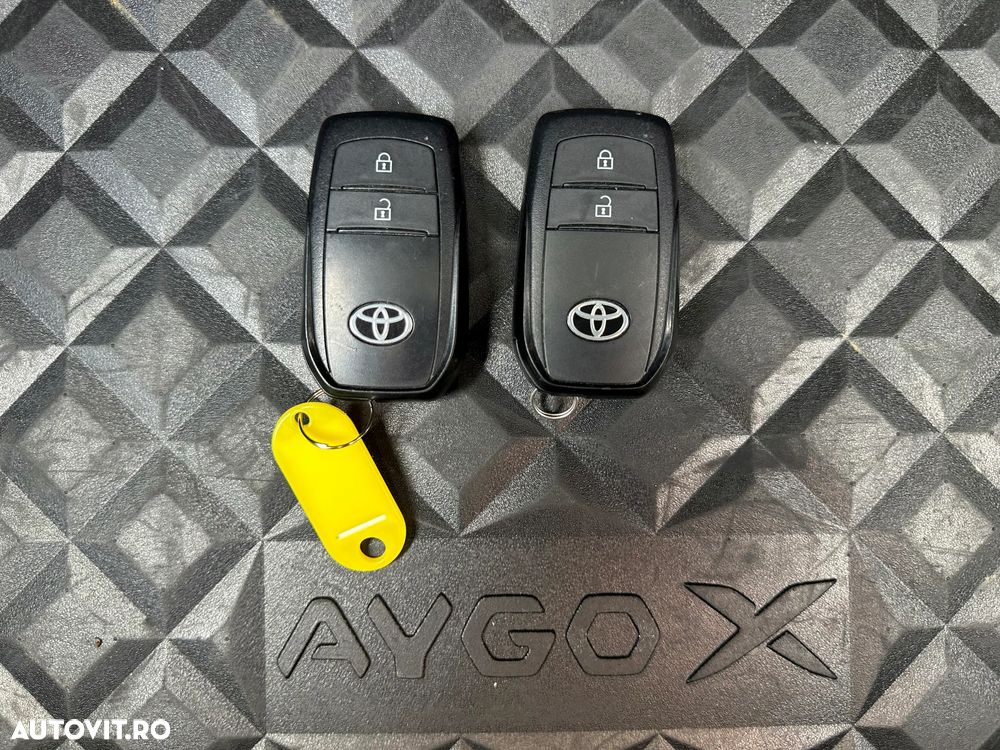 Toyota Aygo X 1.0l CVT Exclusive - 31