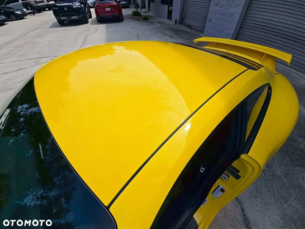 Porsche 911 Carrera - 13