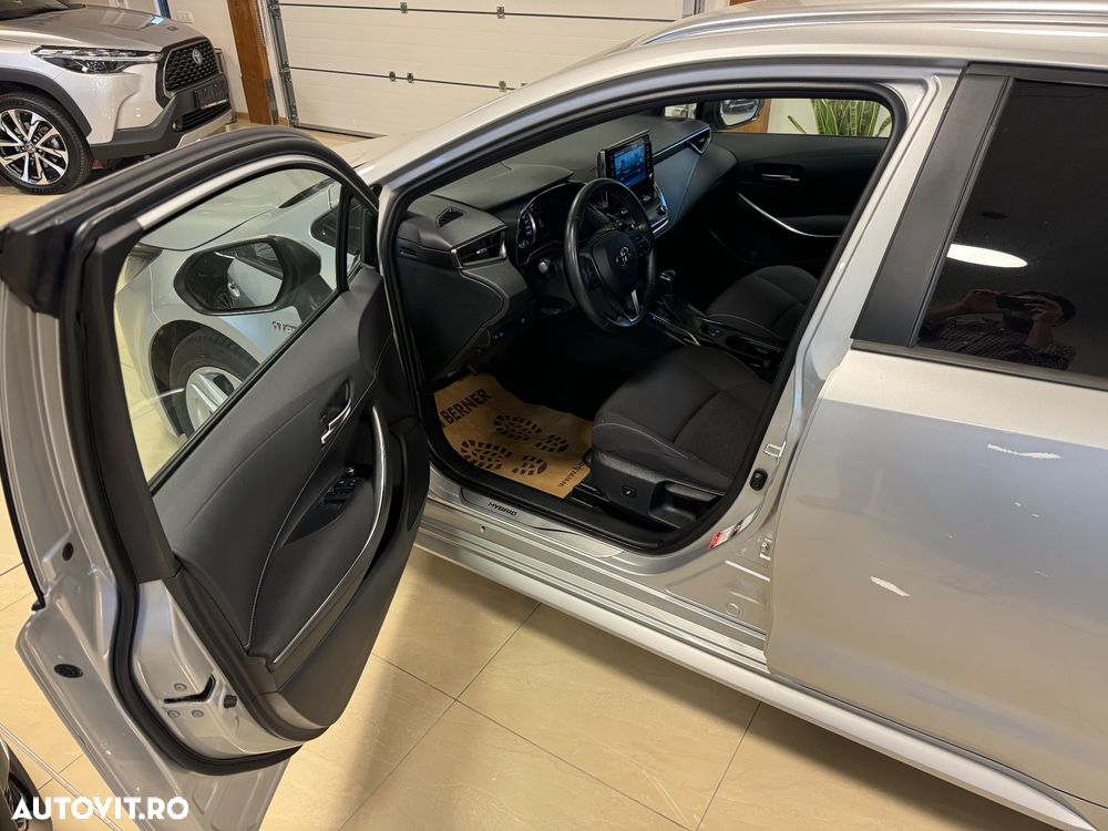Toyota Corolla 1.8 HSD Business - 6