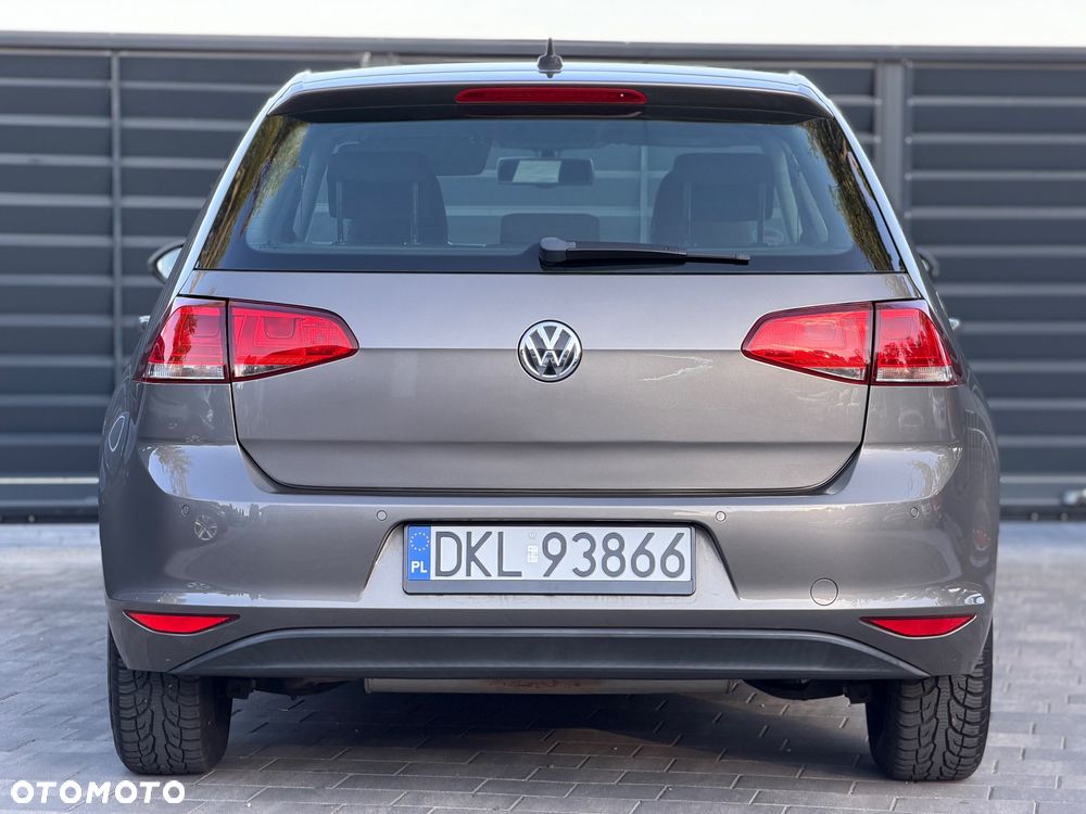 Volkswagen Golf 1.2 TSI BMT Comfortline - 9