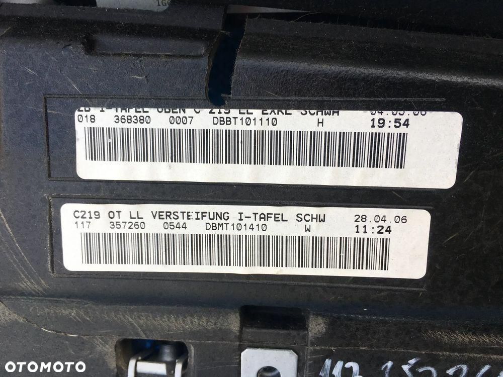 Mercedes CLS W219 / Konsola Skóra / Demontaż / 2006 - 7