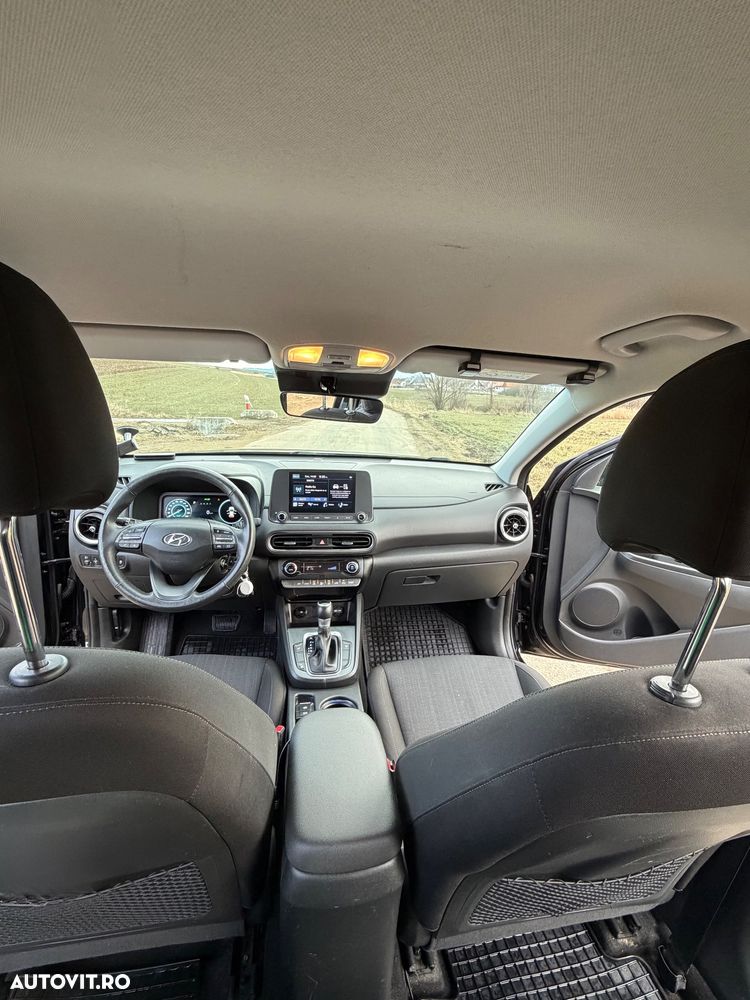 Hyundai KONA - 18