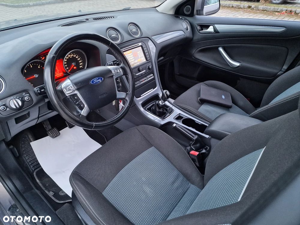 Ford Mondeo - 9