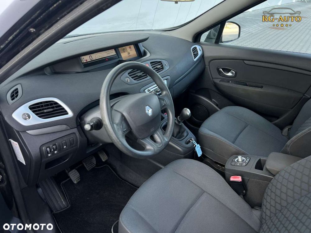 Renault Scenic - 29