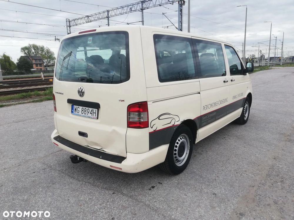 Volkswagen Caravelle - 4