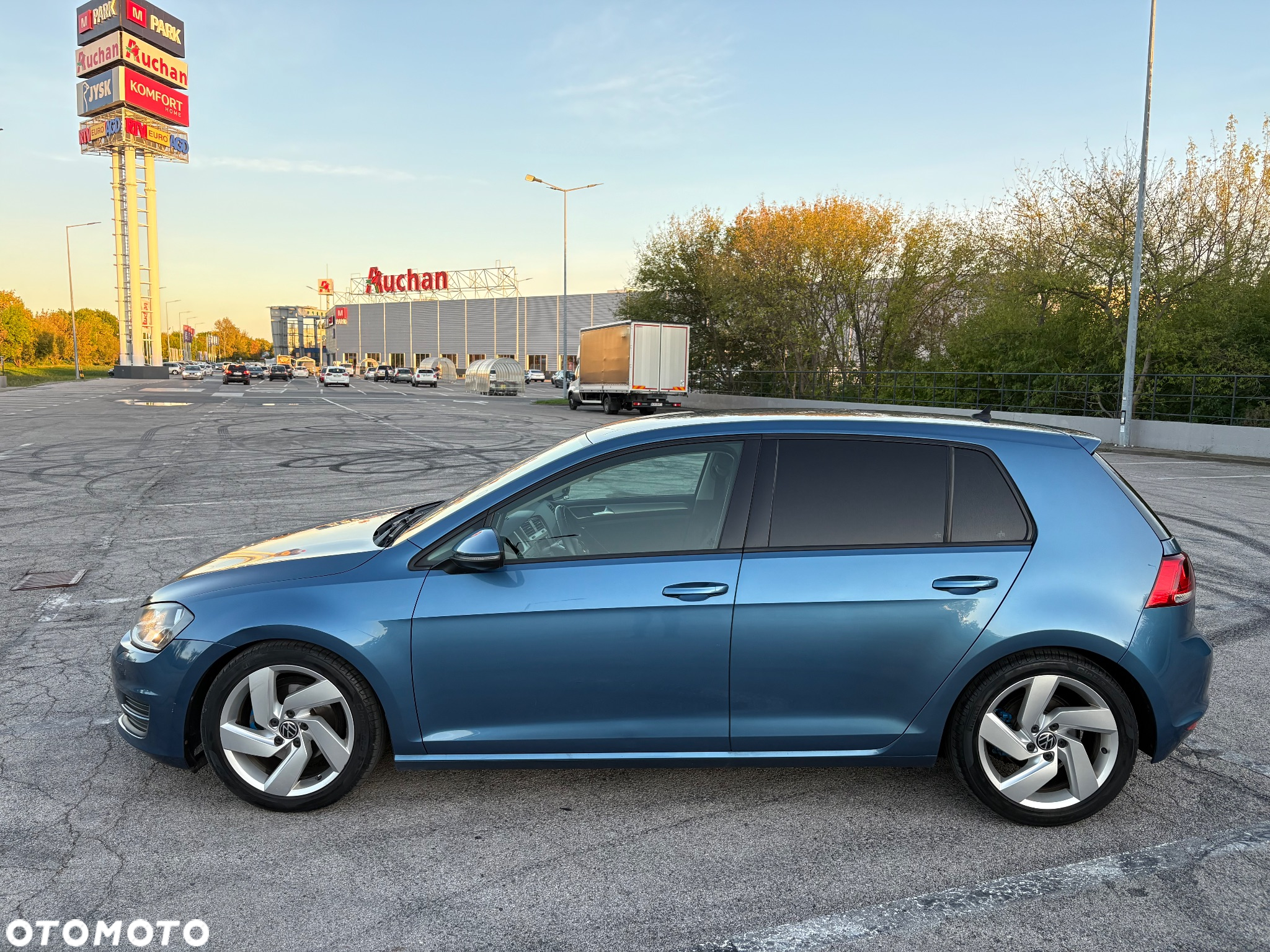 Volkswagen Golf 2.0 BlueTDI 4Motion Comfortline - 3