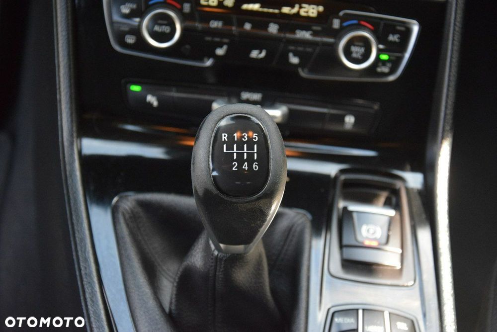 BMW Seria 2 218d GT Advantage - 30