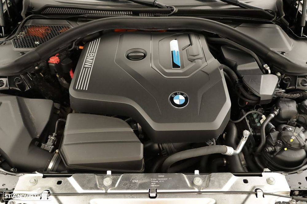 BMW 330 e Edição Desportiva M Auto - 25