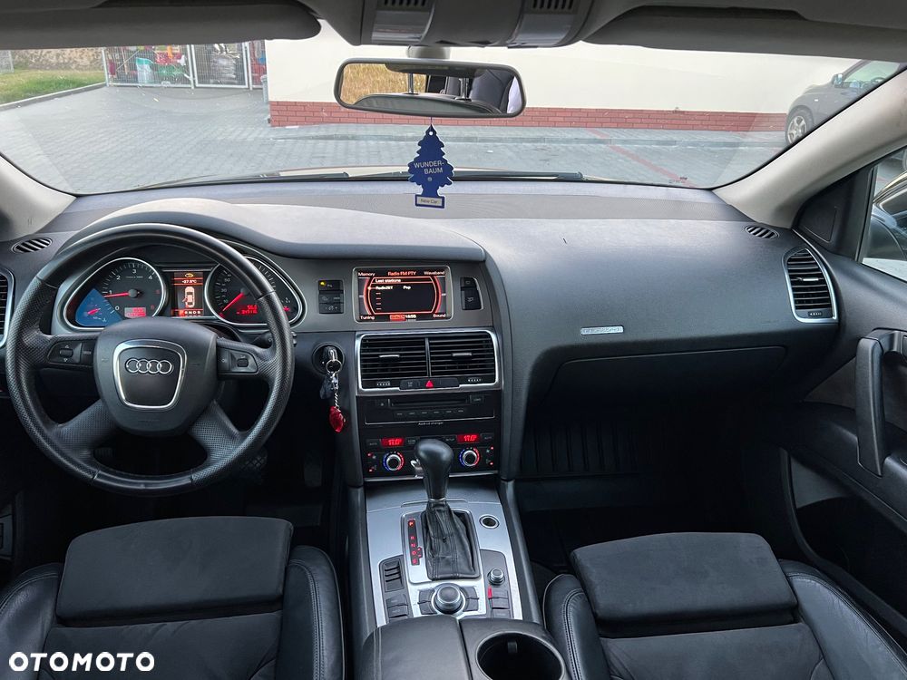 Audi Q7 - 12