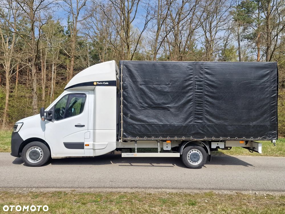 Renault Master 8 EP 2.3 ,2022r SALON POLSKA , Twin Cab poduszki, fotel pneumatyczny, gotowy do pracy ,bezwypadkowy - 4