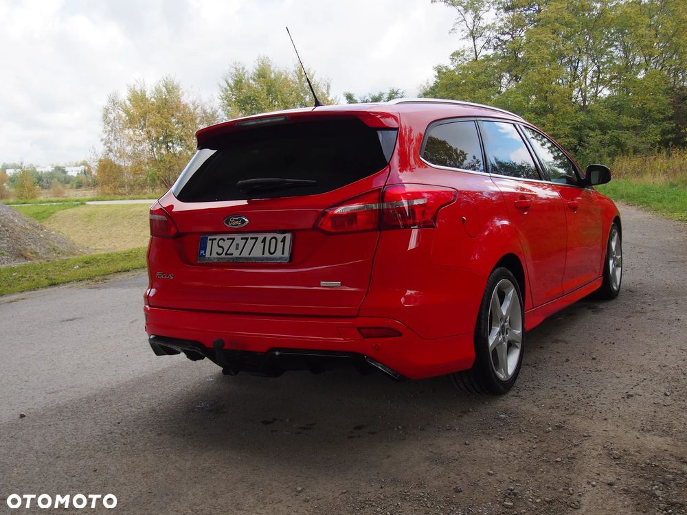 Ford Focus 1.0 EcoBoost ST-Line Red ASS - 15