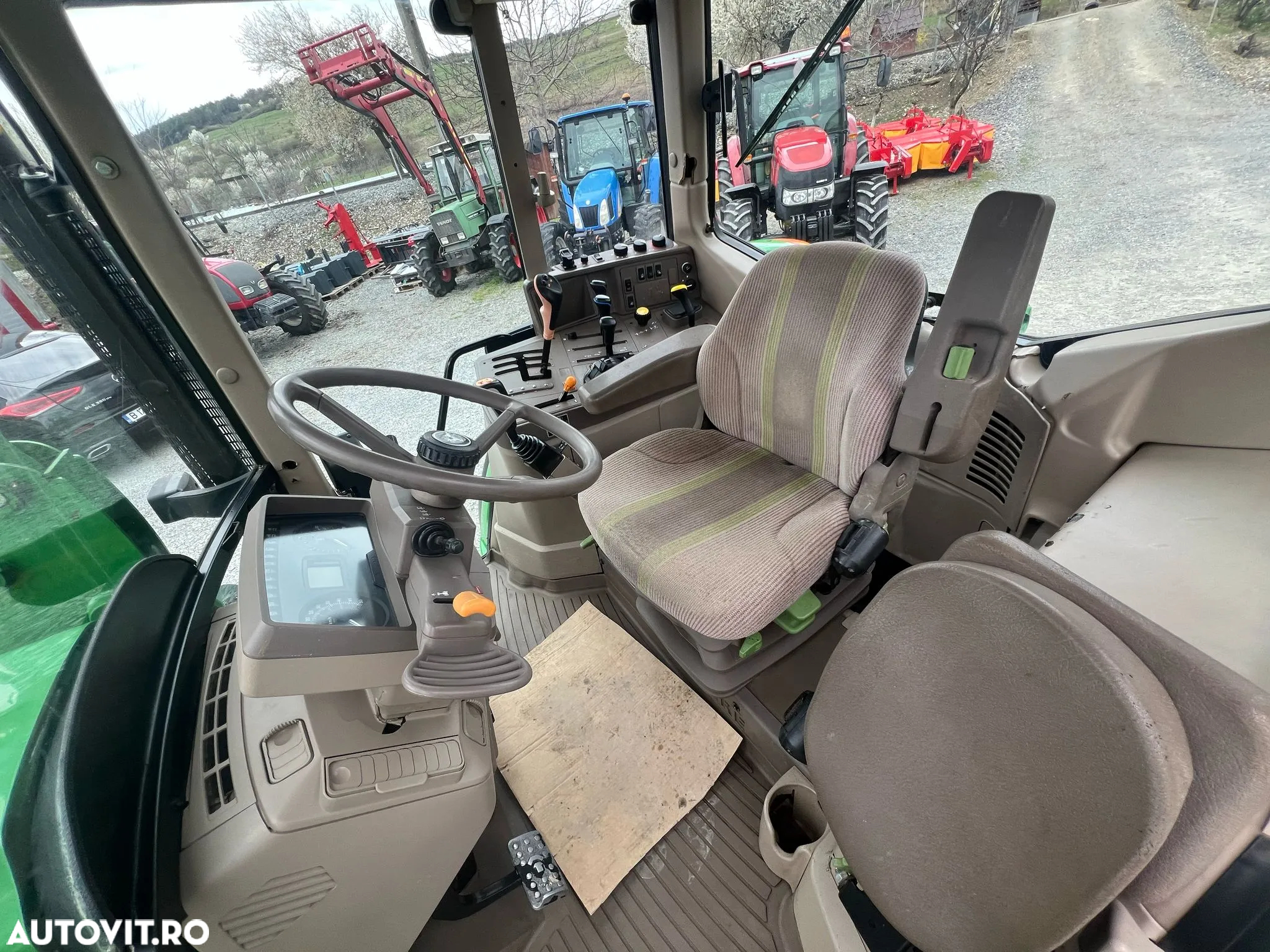 John Deere 6330 - 8