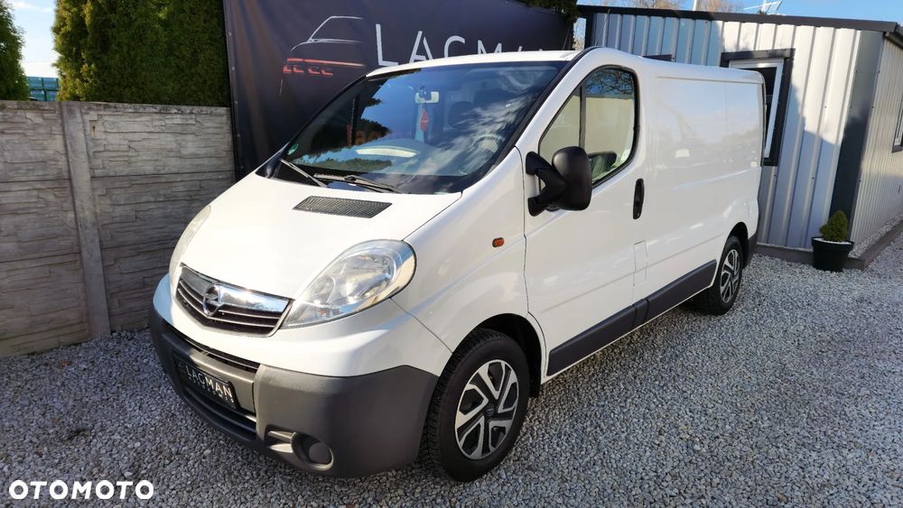 Opel Vivaro - 1