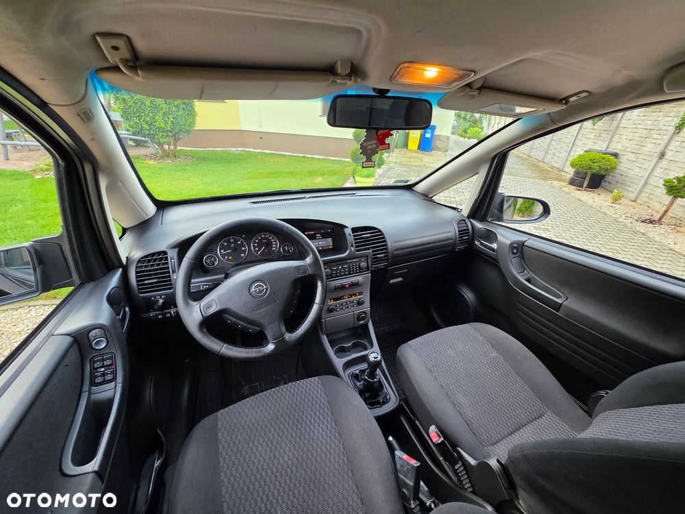 Opel Zafira 2.0 DTI Njoy - 9