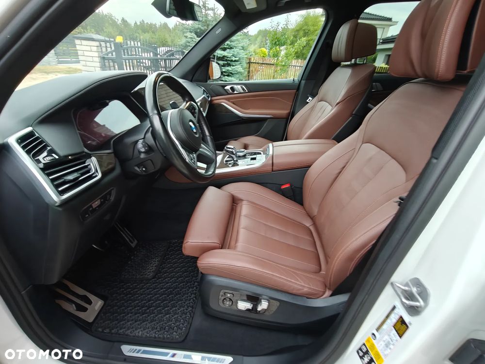 BMW X5 xDrive40i - 24