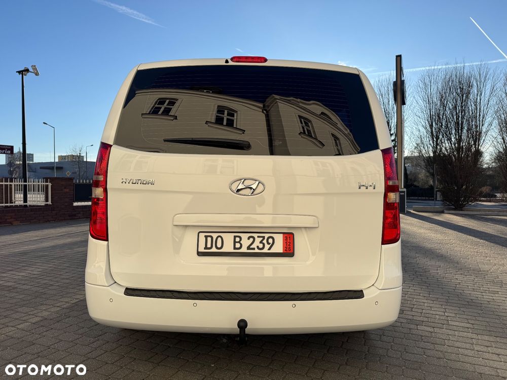 Hyundai H-1 Cargo teilverglast Autm HK - 10