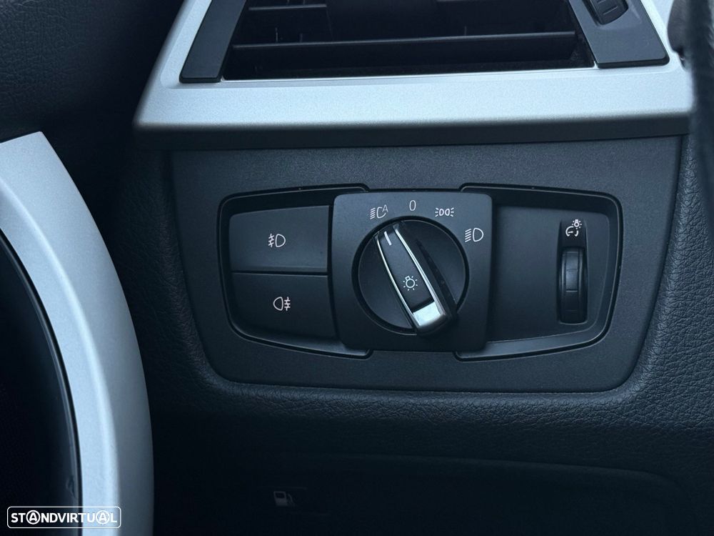 BMW 330 e iPerformance Advantage - 13