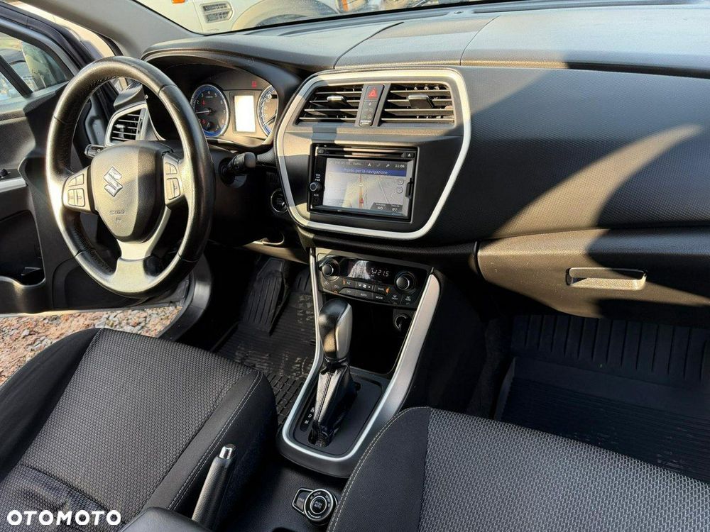 Suzuki SX4 S-Cross 1.6 Premium 4WD CVT - 13
