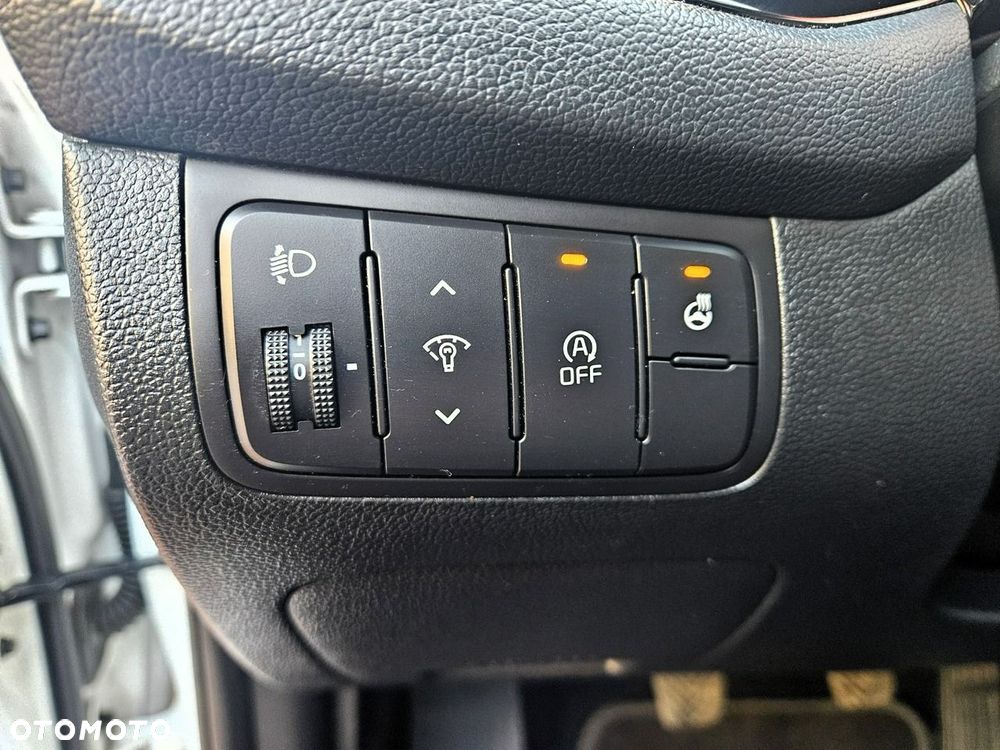 Kia Ceed 1.4 CVVT Dream-Team Edition - 23