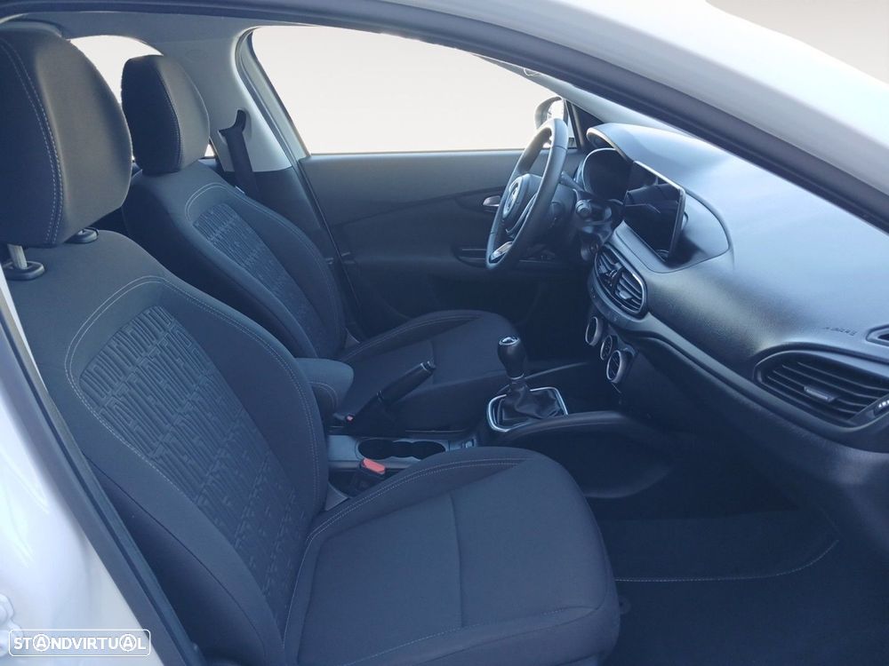 Fiat Tipo Station Wagon 1.0 GSE T3 - 15