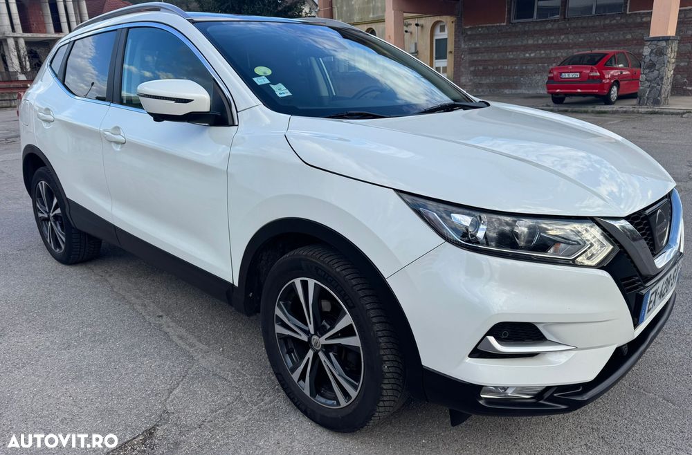 Nissan Qashqai 1.6 DCI Start/Stop Tekna - 24