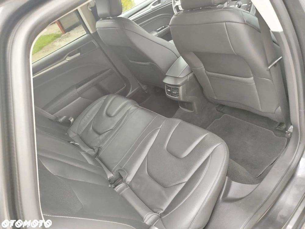 Ford Mondeo 2.0 TDCi Titanium PowerShift - 23