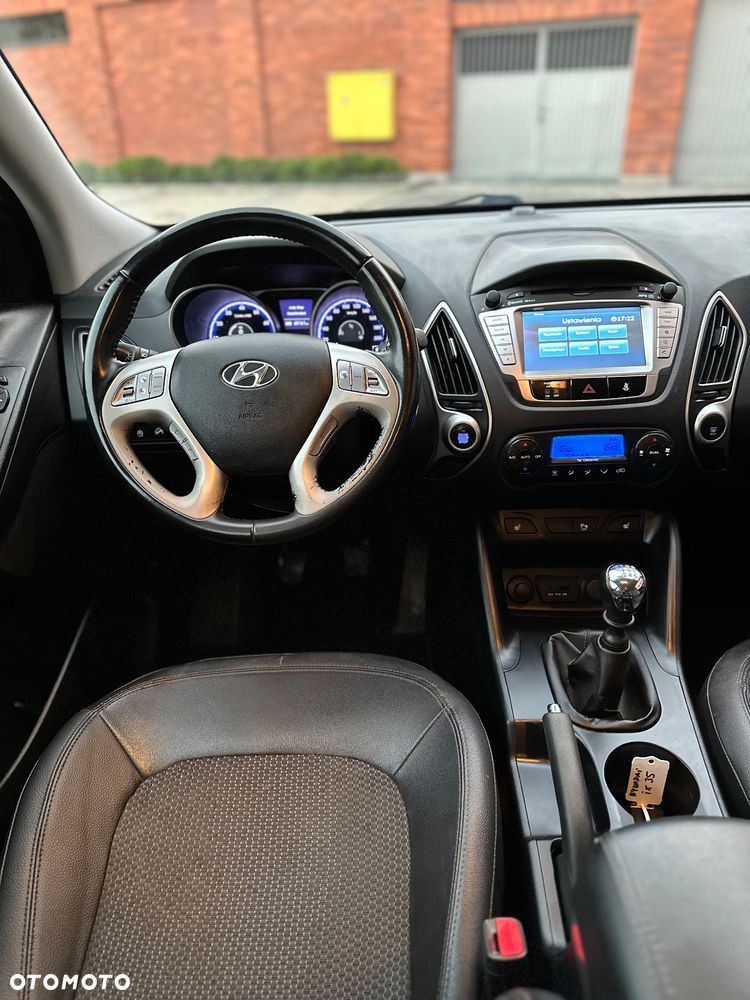 Hyundai ix35 1.6 2WD blue Trend - 24