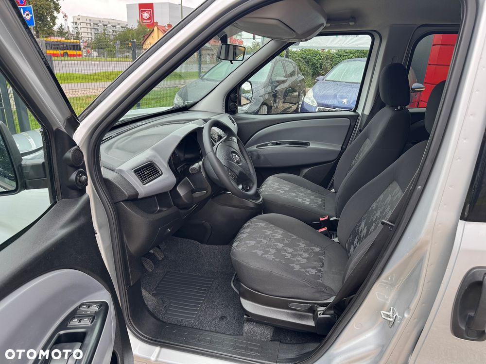 Opel Combo - 10