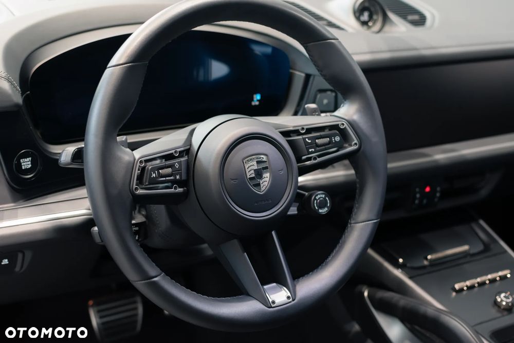 Porsche Cayenne Turbo E-Hybrid PHEV - 25