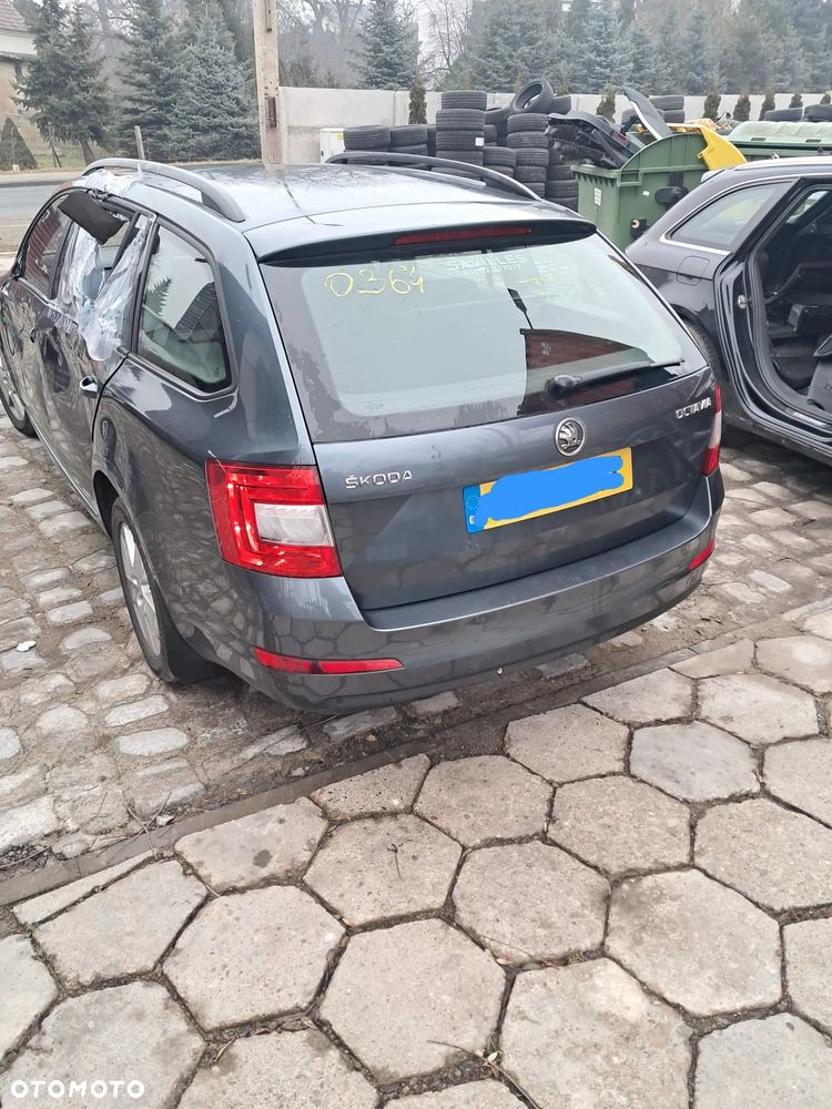Maska zderzak błotnik Klapa drzwi skoda octavia3 LF7Y - 3