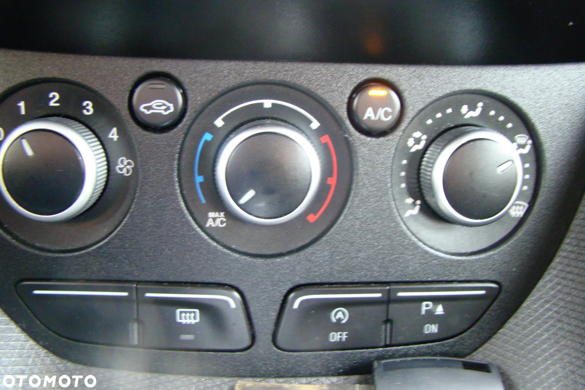 Ford Tourneo Connect - 7