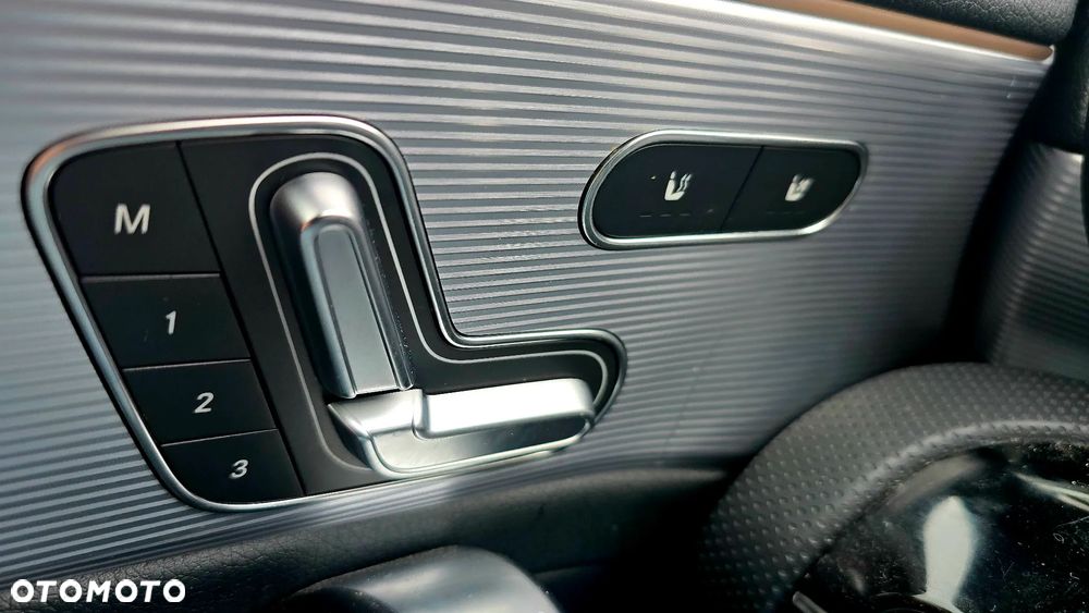 Mercedes-Benz CLA AMG 35 4-Matic 7G-DCT - 19
