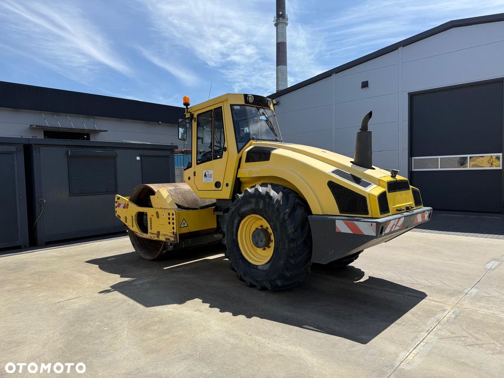 Bomag BW 213 DH-4 - 3