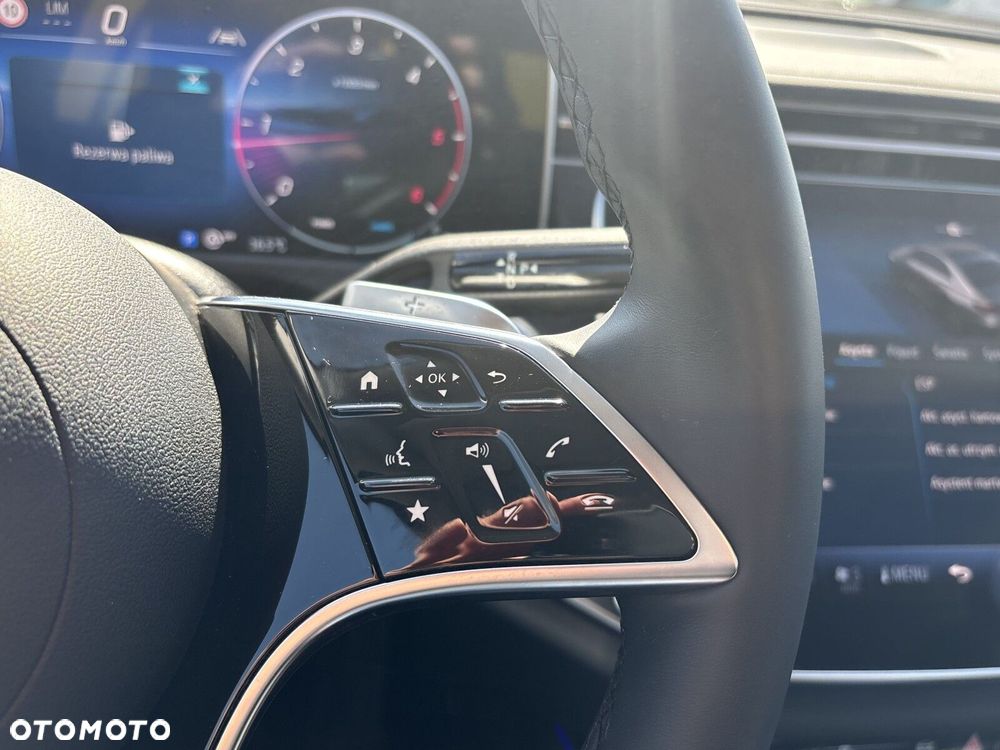 Mercedes-Benz Klasa E - 23