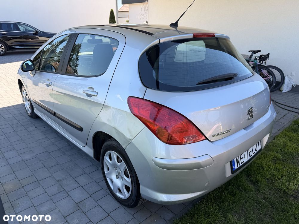 Peugeot 308 - 4