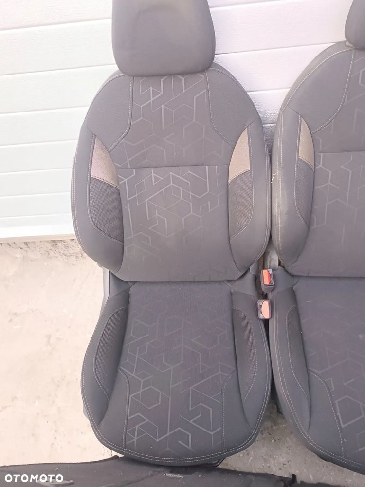 FOTELE PRZÓD TYŁ WNĘTRZE PEUGEOT 2008 I - 4