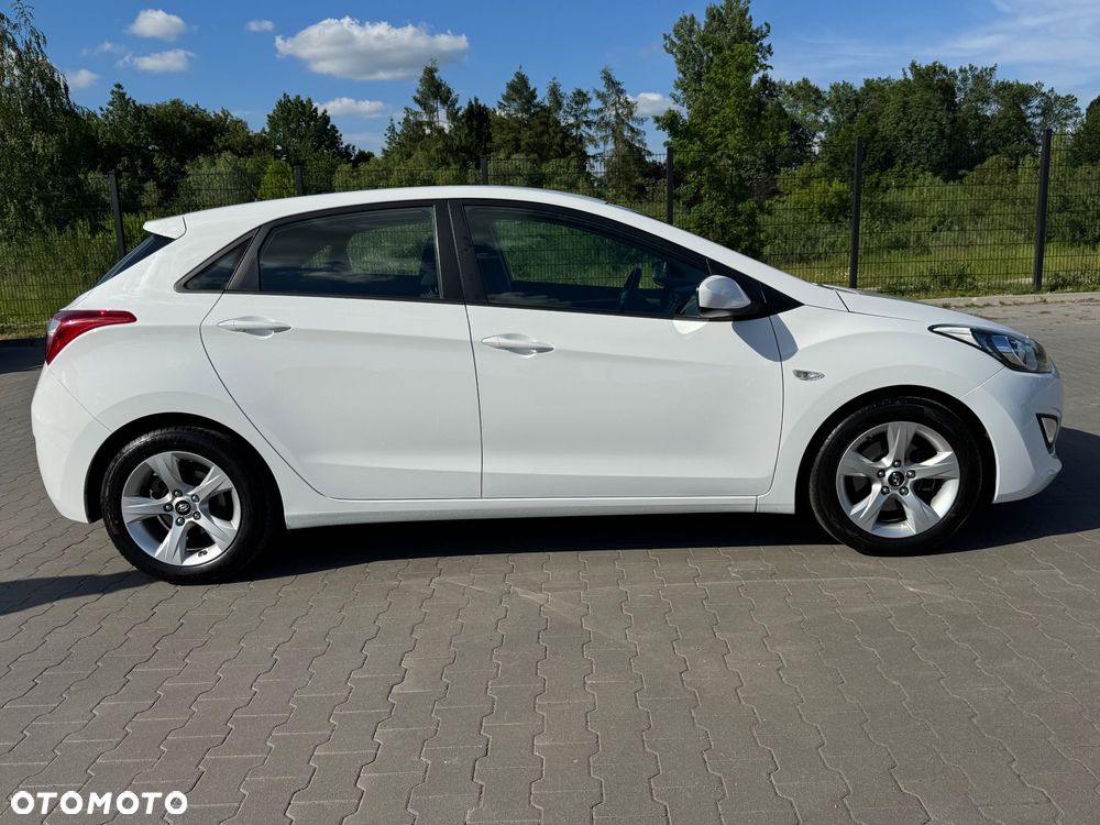 Hyundai i30 1.4 Trend - 39